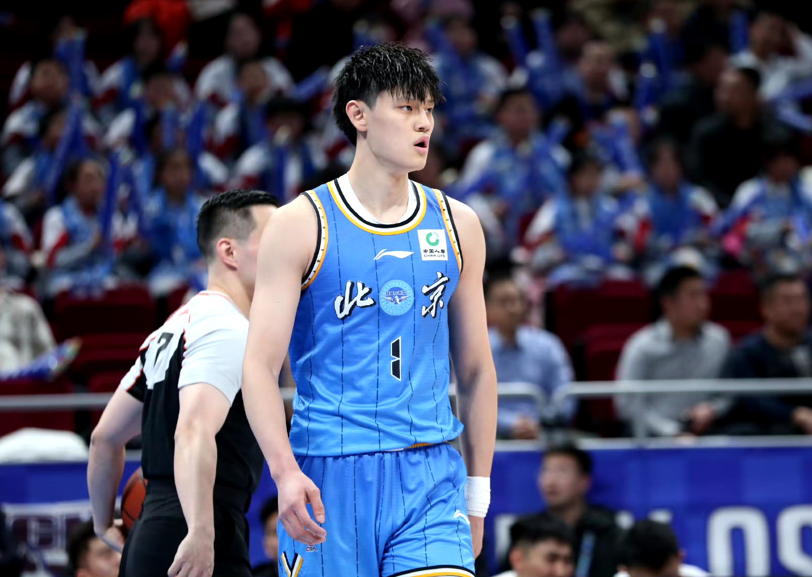 爱游戏官网-那不勒斯赛前止住颓势，志在CBA常规赛名次提升，态度坚定，控场能力受关注(意大利那不勒斯比萨)