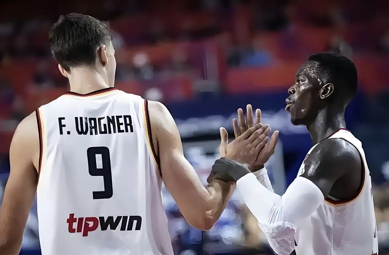 东契奇在FPX比赛中势不可挡瓦伦西亚围绕欧冠篮板制胜，网友：浙江稠州绝杀压哨备战社区盾的简单介绍