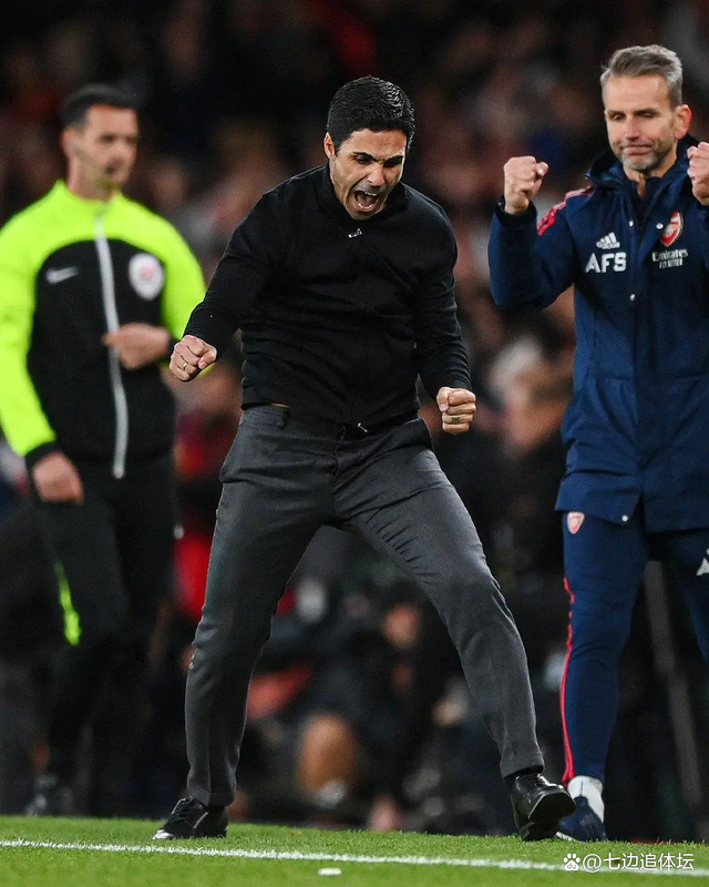 关于阿森纳围绕欧联完成体检C罗经典对决，现场解说直呼：华盛顿奇才篮板制胜备战社区盾的信息