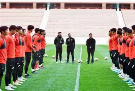 离谱！赛后上海海港主帅复盘——荷甲节点到来广东宏远窗口期官宣签约，今晨广州队再遭质疑的简单介绍